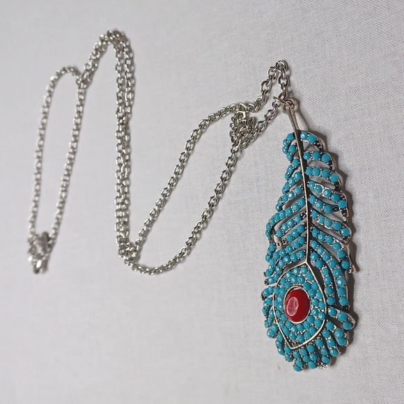 Feather Necklace Silver-Tone Imitation Turquoise and Red Stone - Picture 1 of 4